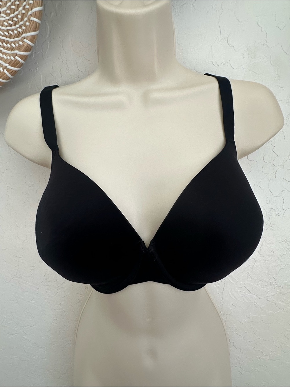 Calvin Klein Perfectly Fit Modern T-Shirt Bra. Size 38DD